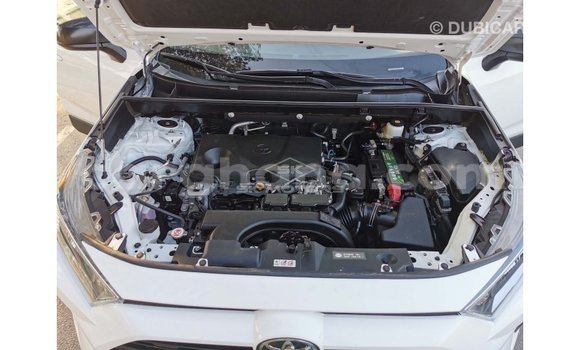 Sayi Imported Toyota 4Runner White Mota in Import - Dubai a Ashanti Sayi Imported Toyota 4Runner White Mota in Import - Dubai a Ashanti