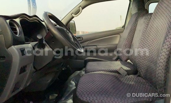 Ra Imported Nissan Urvan funfun Ọkọ̀ in Import - Dubai ni Ashanti Ra Imported Nissan Urvan funfun Ọkọ̀ in Import - Dubai ni Ashanti