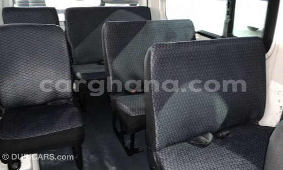 Ra Imported Nissan Urvan funfun Ọkọ̀ in Import - Dubai ni Ashanti Ra Imported Nissan Urvan funfun Ọkọ̀ in Import - Dubai ni Ashanti