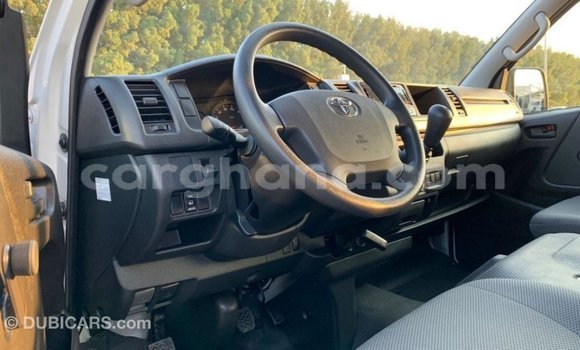 Sayi Imported Toyota Hiace White Mota in Import - Dubai a Ashanti Sayi Imported Toyota Hiace White Mota in Import - Dubai a Ashanti