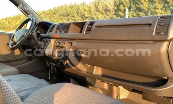 Sayi Imported Toyota Hiace White Mota in Import - Dubai a Ashanti Sayi Imported Toyota Hiace White Mota in Import - Dubai a Ashanti