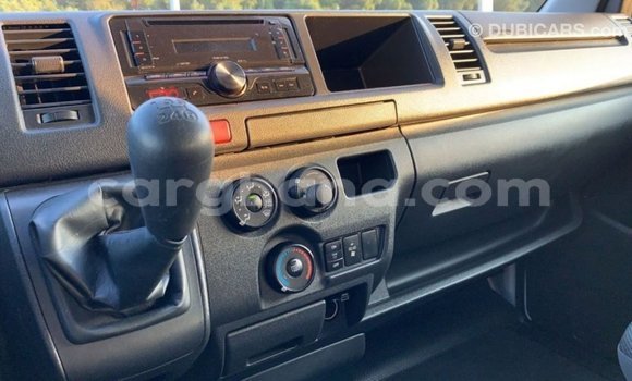 Sayi Imported Toyota Hiace White Mota in Import - Dubai a Ashanti Sayi Imported Toyota Hiace White Mota in Import - Dubai a Ashanti