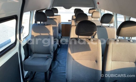 Sayi Imported Toyota Hiace White Mota in Import - Dubai a Ashanti Sayi Imported Toyota Hiace White Mota in Import - Dubai a Ashanti