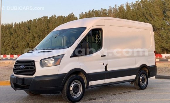 Sayi Imported FORD MUSTANG White Mota in Import - Dubai a Ashanti Sayi Imported FORD MUSTANG White Mota in Import - Dubai a Ashanti