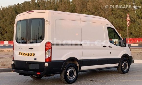 Sayi Imported FORD MUSTANG White Mota in Import - Dubai a Ashanti Sayi Imported FORD MUSTANG White Mota in Import - Dubai a Ashanti