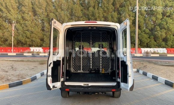 Sayi Imported FORD MUSTANG White Mota in Import - Dubai a Ashanti Sayi Imported FORD MUSTANG White Mota in Import - Dubai a Ashanti