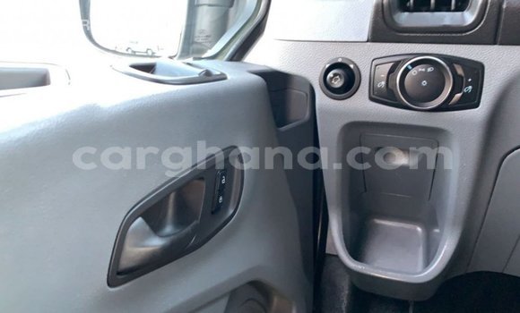 Sayi Imported FORD MUSTANG White Mota in Import - Dubai a Ashanti Sayi Imported FORD MUSTANG White Mota in Import - Dubai a Ashanti