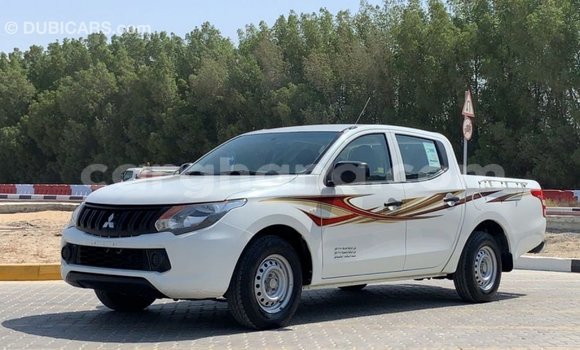 Buy Import Mitsubishi L200 White Car in Import - Dubai in Ashanti Buy Import Mitsubishi L200 White Car in Import - Dubai in Ashanti
