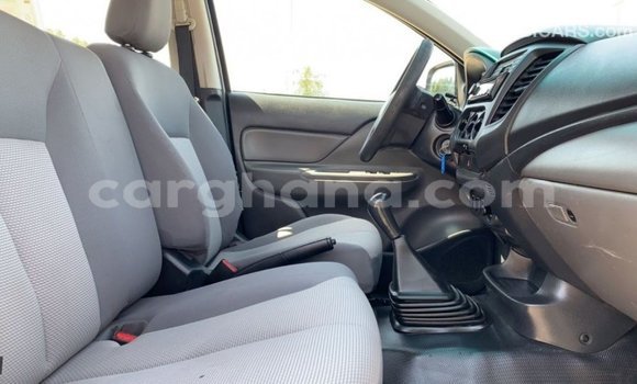 Buy Import Mitsubishi L200 White Car in Import - Dubai in Ashanti Buy Import Mitsubishi L200 White Car in Import - Dubai in Ashanti