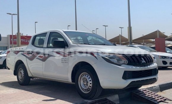 Buy Import Mitsubishi L200 White Car in Import - Dubai in Ashanti Buy Import Mitsubishi L200 White Car in Import - Dubai in Ashanti