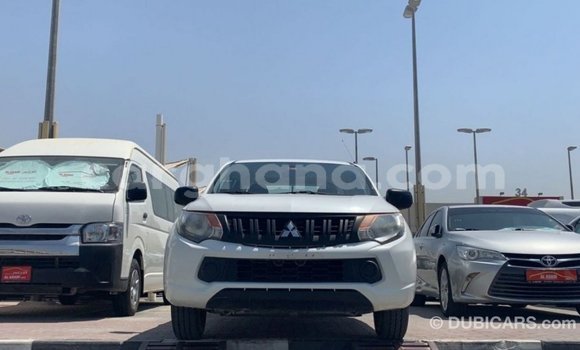 Buy Import Mitsubishi L200 White Car in Import - Dubai in Ashanti Buy Import Mitsubishi L200 White Car in Import - Dubai in Ashanti
