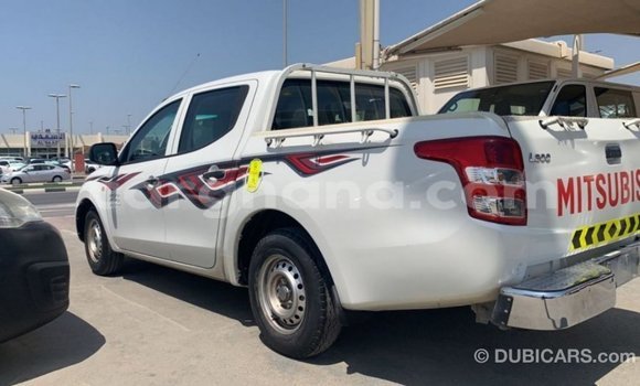 Buy Import Mitsubishi L200 White Car in Import - Dubai in Ashanti Buy Import Mitsubishi L200 White Car in Import - Dubai in Ashanti