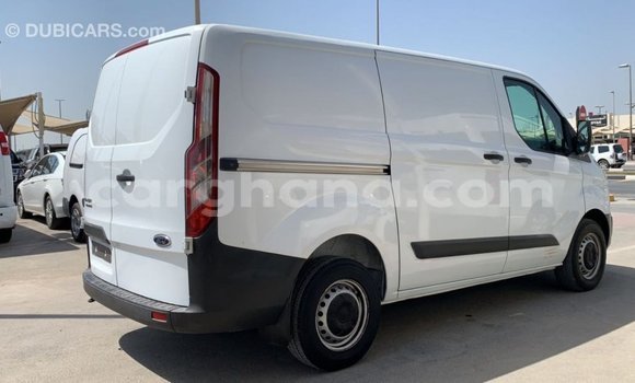 Sayi Imported FORD MUSTANG White Mota in Import - Dubai a Ashanti Sayi Imported FORD MUSTANG White Mota in Import - Dubai a Ashanti