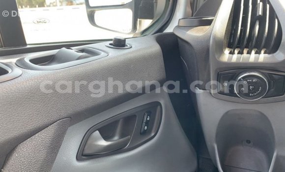 Sayi Imported FORD MUSTANG White Mota in Import - Dubai a Ashanti Sayi Imported FORD MUSTANG White Mota in Import - Dubai a Ashanti