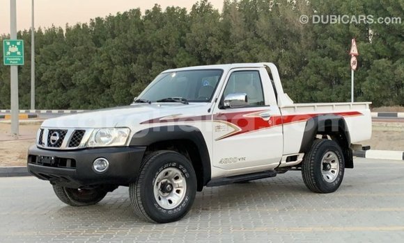 Buy Import Nissan Patrol White Car in Import - Dubai in Ashanti Buy Import Nissan Patrol White Car in Import - Dubai in Ashanti