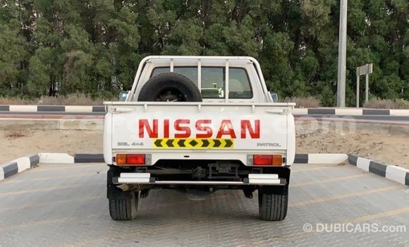 Buy Import Nissan Patrol White Car in Import - Dubai in Ashanti Buy Import Nissan Patrol White Car in Import - Dubai in Ashanti