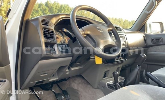 Buy Import Nissan Patrol White Car in Import - Dubai in Ashanti Buy Import Nissan Patrol White Car in Import - Dubai in Ashanti