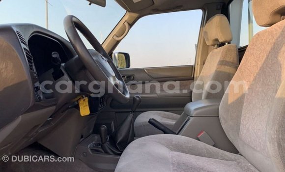 Buy Import Nissan Patrol White Car in Import - Dubai in Ashanti Buy Import Nissan Patrol White Car in Import - Dubai in Ashanti