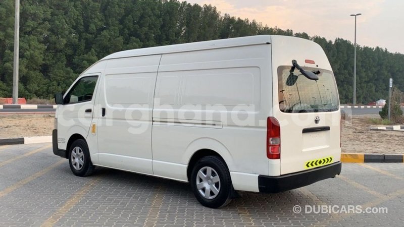 Big with watermark toyota hiace ashanti import dubai 37689