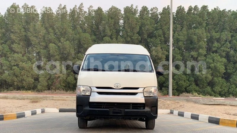 Big with watermark toyota hiace ashanti import dubai 37689