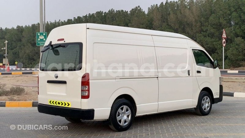 Big with watermark toyota hiace ashanti import dubai 37689