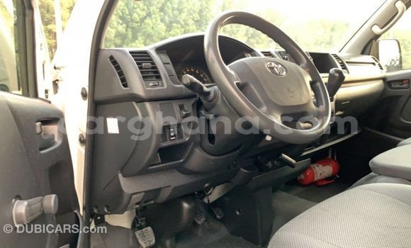 Sayi Imported Toyota Hiace White Mota in Import - Dubai a Ashanti Sayi Imported Toyota Hiace White Mota in Import - Dubai a Ashanti