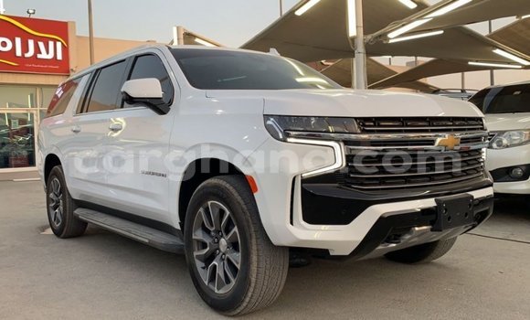 Sayi Imported Chevrolet Suburban White Mota in Import - Dubai a Ashanti Sayi Imported Chevrolet Suburban White Mota in Import - Dubai a Ashanti