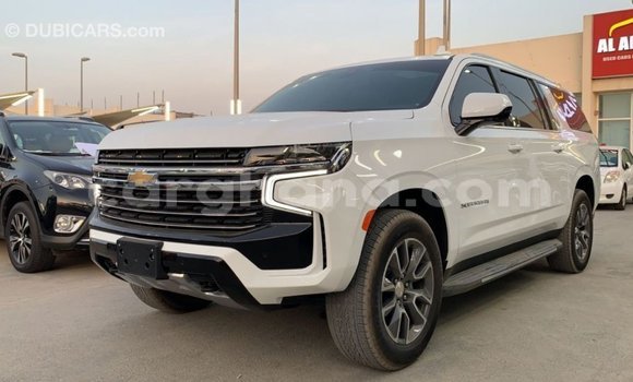 Sayi Imported Chevrolet Suburban White Mota in Import - Dubai a Ashanti Sayi Imported Chevrolet Suburban White Mota in Import - Dubai a Ashanti