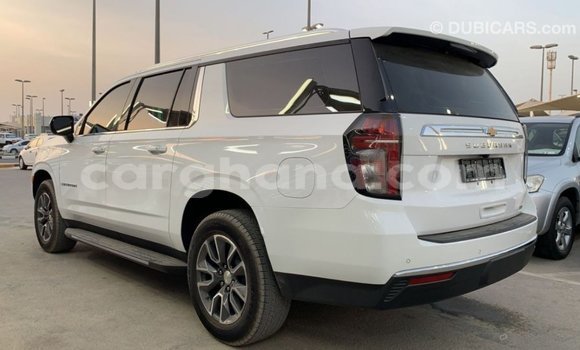 Sayi Imported Chevrolet Suburban White Mota in Import - Dubai a Ashanti Sayi Imported Chevrolet Suburban White Mota in Import - Dubai a Ashanti