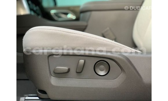 Sayi Imported Chevrolet Suburban White Mota in Import - Dubai a Ashanti Sayi Imported Chevrolet Suburban White Mota in Import - Dubai a Ashanti