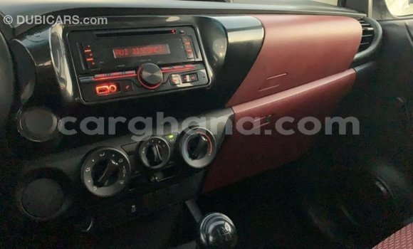 Sayi Imported Toyota Hilux White Mota in Import - Dubai a Ashanti Sayi Imported Toyota Hilux White Mota in Import - Dubai a Ashanti