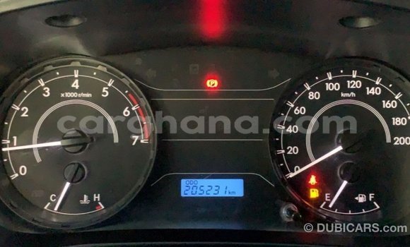 Sayi Imported Toyota Hilux White Mota in Import - Dubai a Ashanti Sayi Imported Toyota Hilux White Mota in Import - Dubai a Ashanti