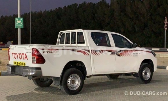 Ra Imported Toyota Hilux funfun Ọkọ̀ in Import - Dubai ni Ashanti Ra Imported Toyota Hilux funfun Ọkọ̀ in Import - Dubai ni Ashanti
