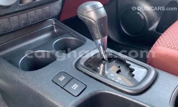 Ra Imported Toyota Hilux funfun Ọkọ̀ in Import - Dubai ni Ashanti Ra Imported Toyota Hilux funfun Ọkọ̀ in Import - Dubai ni Ashanti