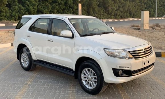 Buy Import Toyota Fortuner White Car in Import - Dubai in Ashanti Buy Import Toyota Fortuner White Car in Import - Dubai in Ashanti
