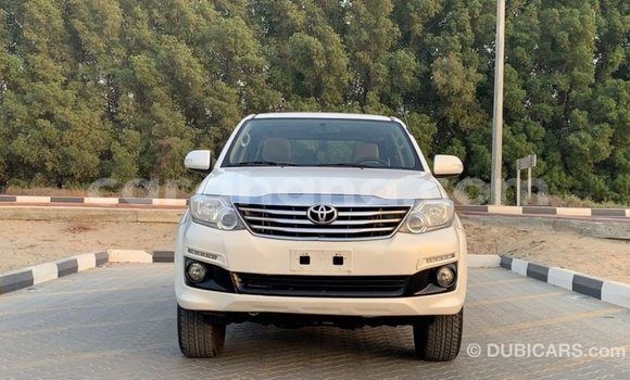 Buy Import Toyota Fortuner White Car in Import - Dubai in Ashanti Buy Import Toyota Fortuner White Car in Import - Dubai in Ashanti