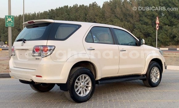 Buy Import Toyota Fortuner White Car in Import - Dubai in Ashanti Buy Import Toyota Fortuner White Car in Import - Dubai in Ashanti