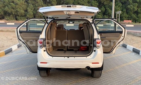 Buy Import Toyota Fortuner White Car in Import - Dubai in Ashanti Buy Import Toyota Fortuner White Car in Import - Dubai in Ashanti