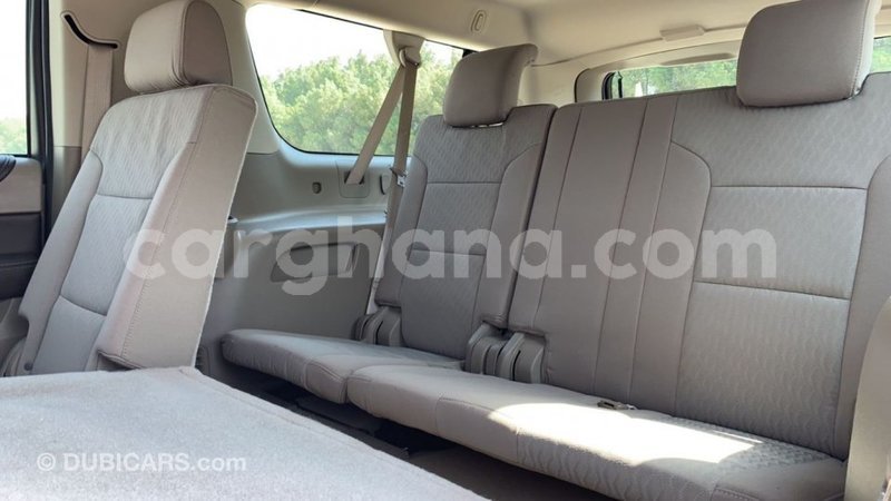 Big with watermark chevrolet suburban ashanti import dubai 37701