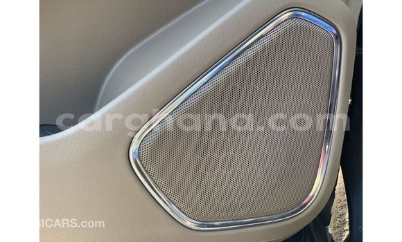 Buy Import Chevrolet Suburban Other Car in Import - Dubai in Ashanti Buy Import Chevrolet Suburban Other Car in Import - Dubai in Ashanti