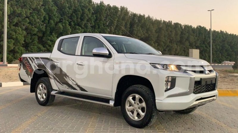 Big with watermark mitsubishi l200 ashanti import dubai 37702