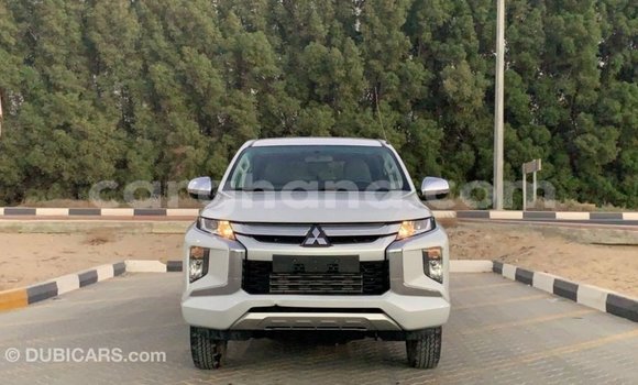 Buy Import Mitsubishi L200 White Car in Import - Dubai in Ashanti Buy Import Mitsubishi L200 White Car in Import - Dubai in Ashanti