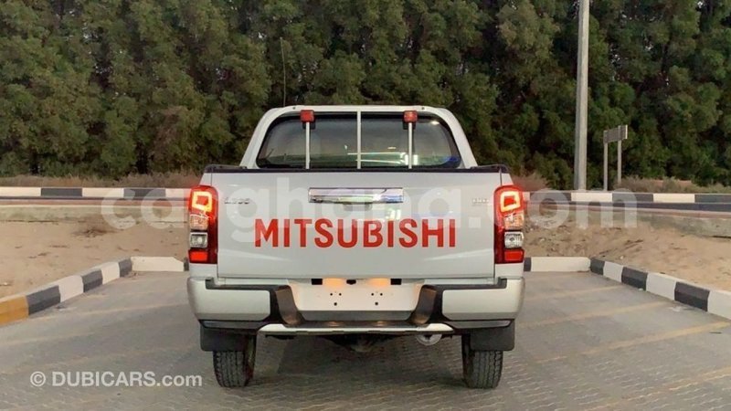 Big with watermark mitsubishi l200 ashanti import dubai 37702