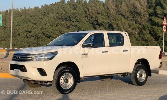 Buy Import Toyota Hilux White Car in Import - Dubai in Ashanti Buy Import Toyota Hilux White Car in Import - Dubai in Ashanti