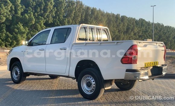 Buy Import Toyota Hilux White Car in Import - Dubai in Ashanti Buy Import Toyota Hilux White Car in Import - Dubai in Ashanti