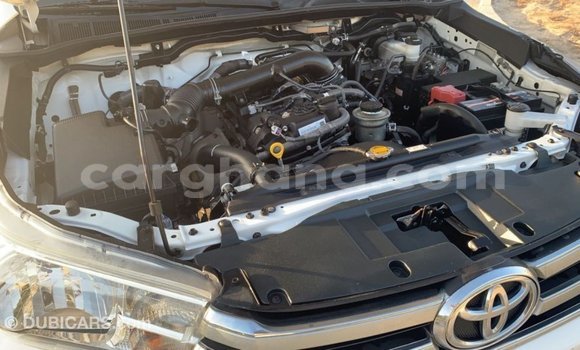 Buy Import Toyota Hilux White Car in Import - Dubai in Ashanti Buy Import Toyota Hilux White Car in Import - Dubai in Ashanti