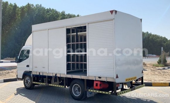 Buy Import Mitsubishi Carisma White Car in Import - Dubai in Ashanti Buy Import Mitsubishi Carisma White Car in Import - Dubai in Ashanti