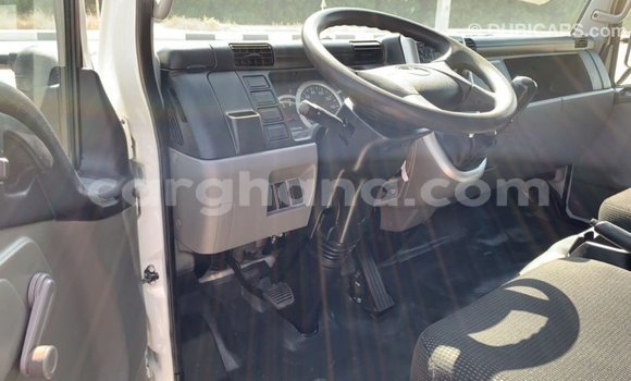 Buy Import Mitsubishi Carisma White Car in Import - Dubai in Ashanti Buy Import Mitsubishi Carisma White Car in Import - Dubai in Ashanti