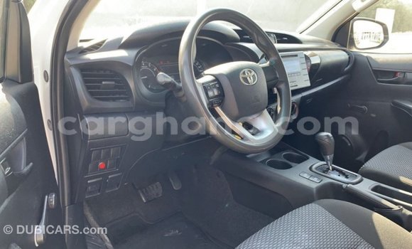 Sayi Imported Toyota Hilux White Mota in Import - Dubai a Ashanti Sayi Imported Toyota Hilux White Mota in Import - Dubai a Ashanti