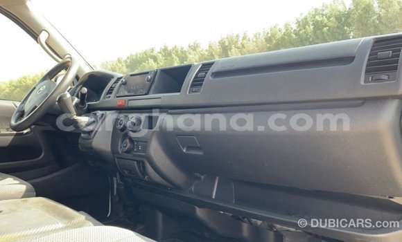 Ra Imported Toyota Hiace funfun Ọkọ̀ in Import - Dubai ni Ashanti Ra Imported Toyota Hiace funfun Ọkọ̀ in Import - Dubai ni Ashanti